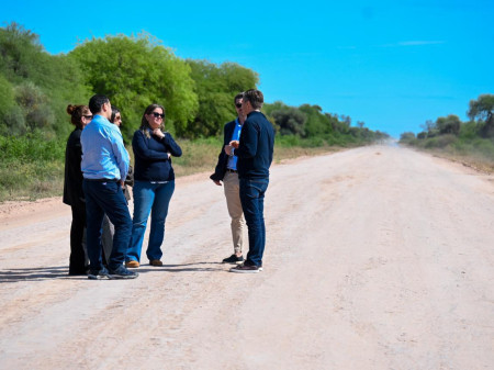 El gobernador Leandro Zdero junto a FONPLATA y funcionarios de Nación, estuvieron en Miraflores para avanzar en el proyecto de financiamiento internacional de la Ruta Provincial N°9, en el tramo Miraflores – Las Hacheras.